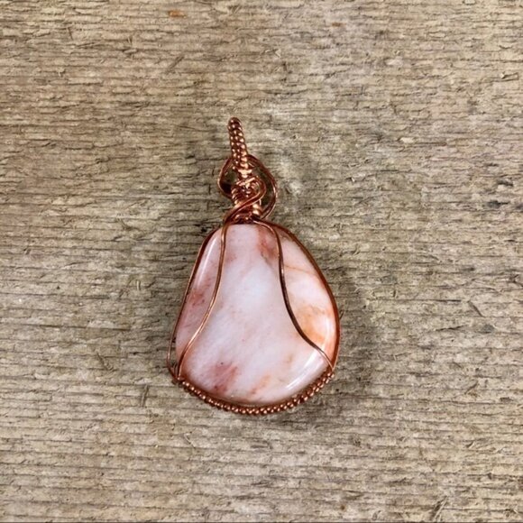Sunstone Agate Wire Wrapped Necklace Pendant - Picture 4 of 4